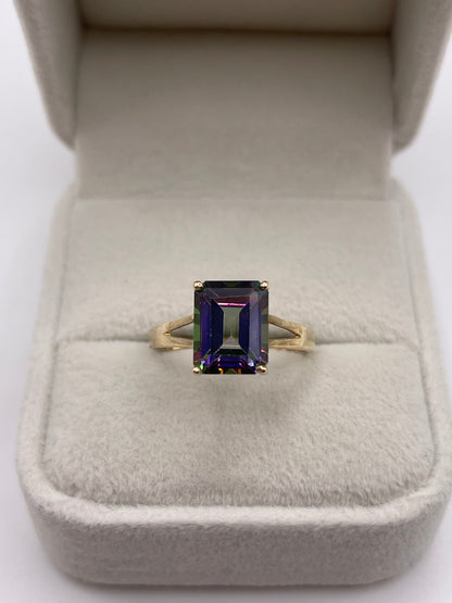 9ct gold mystic topaz ring