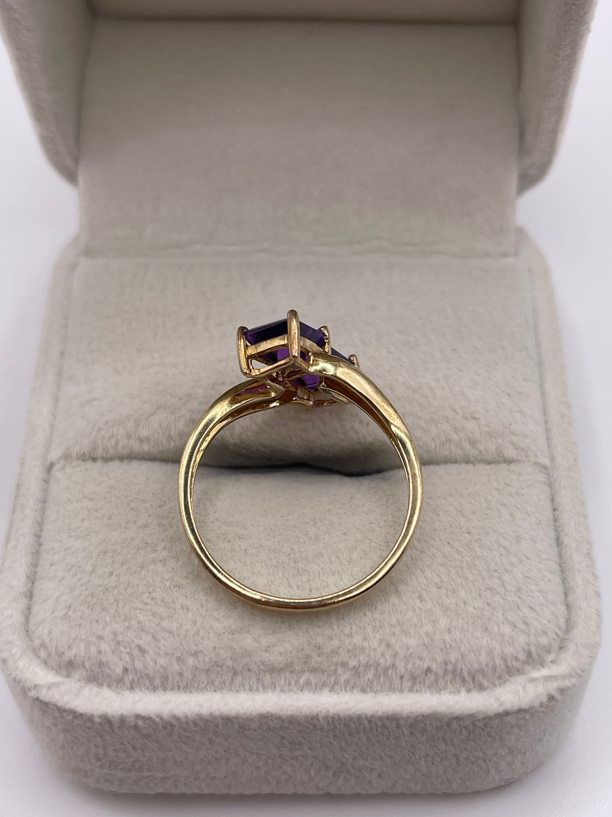 9ct gold amethyst ring