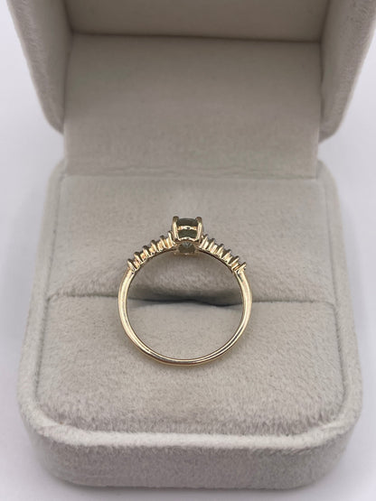 9ct gold quartz and zircon ring