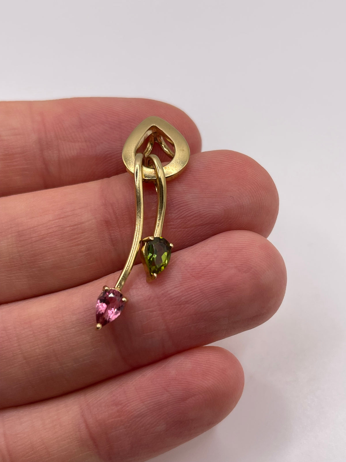 9ct gold tourmaline pendant