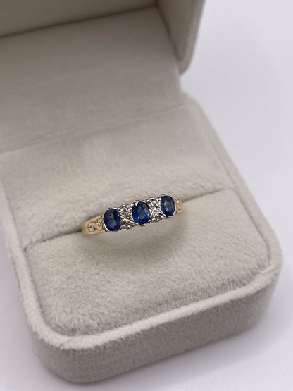 9ct gold sapphire and diamond ring