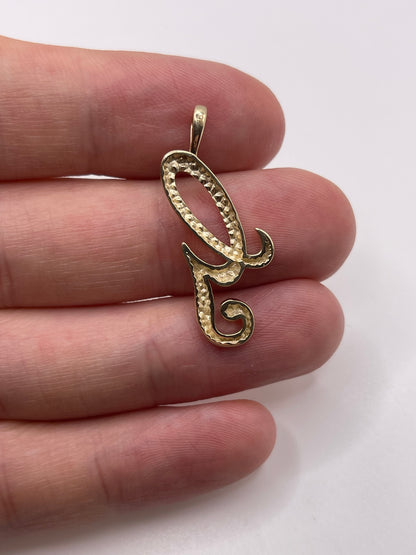 9ct gold initial G pendant