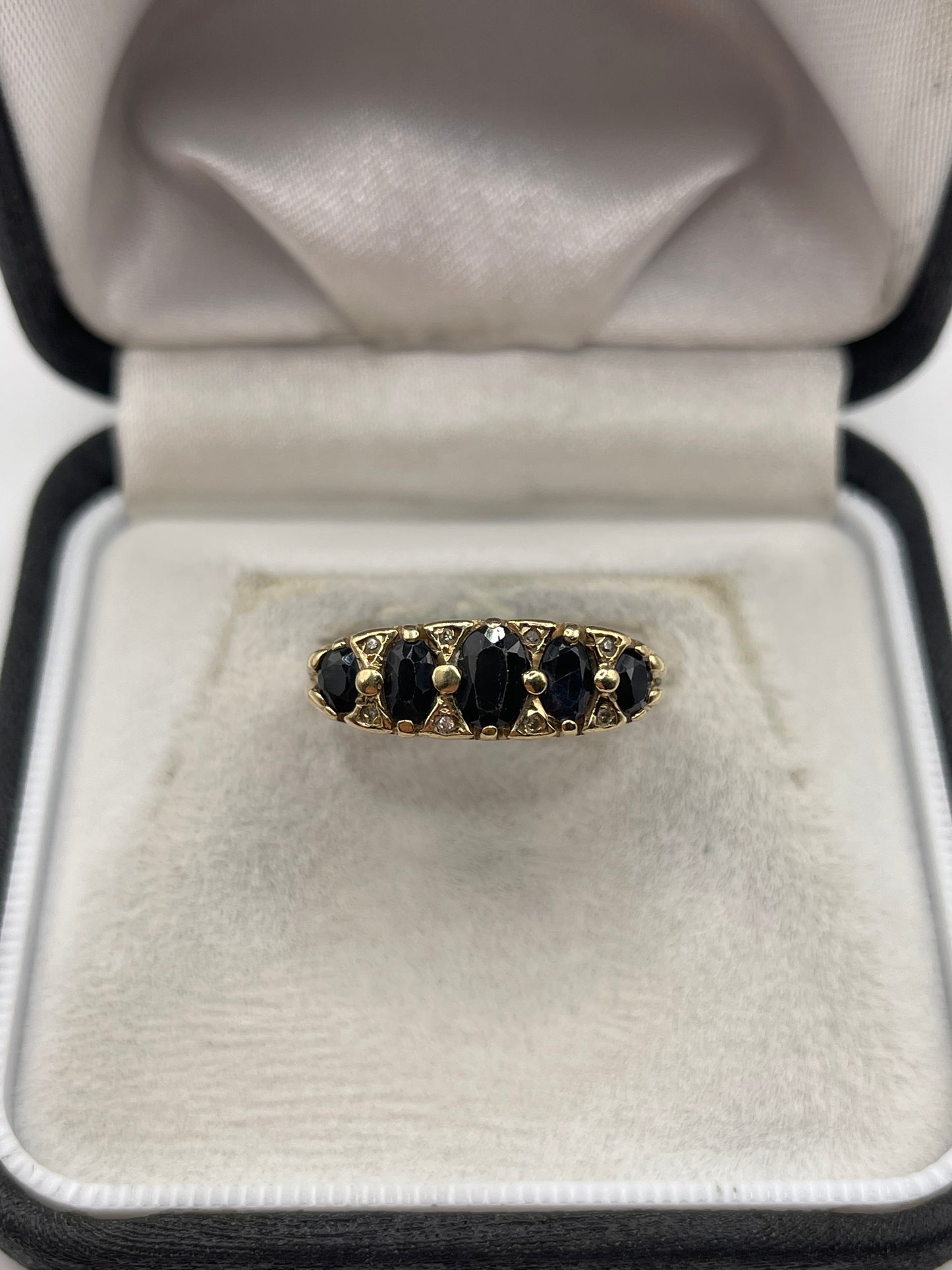 9ct gold sapphire and diamond ring