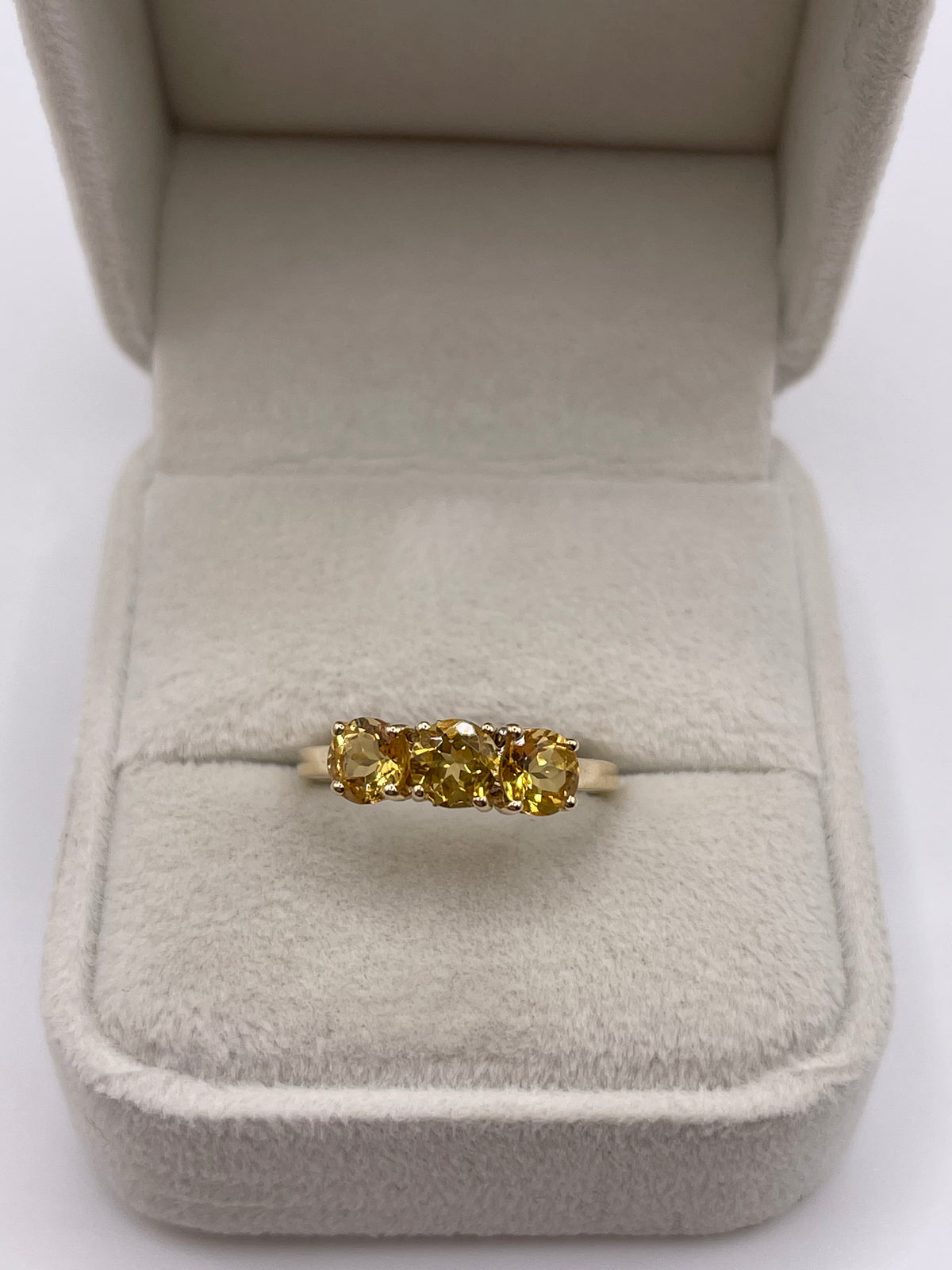 9ct gold citrine ring