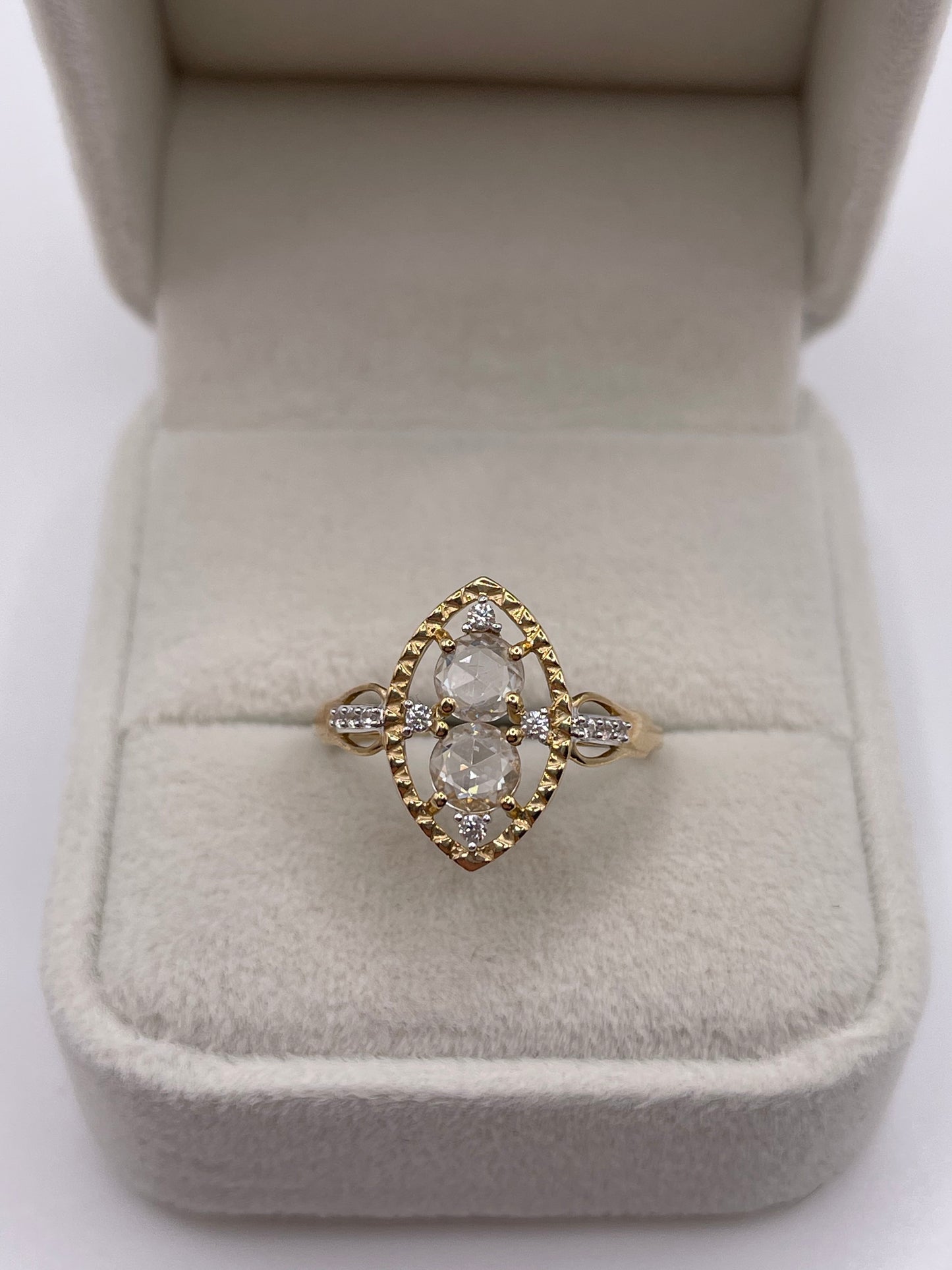 9ct gold topaz and zircon ring