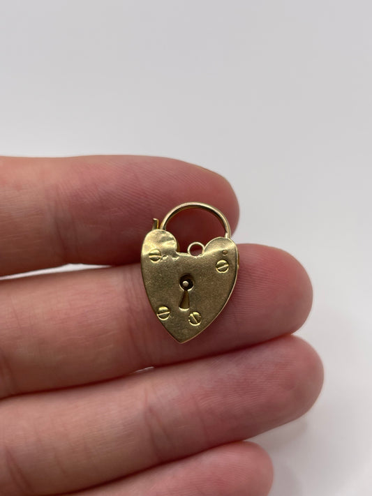 9ct gold padlock 64