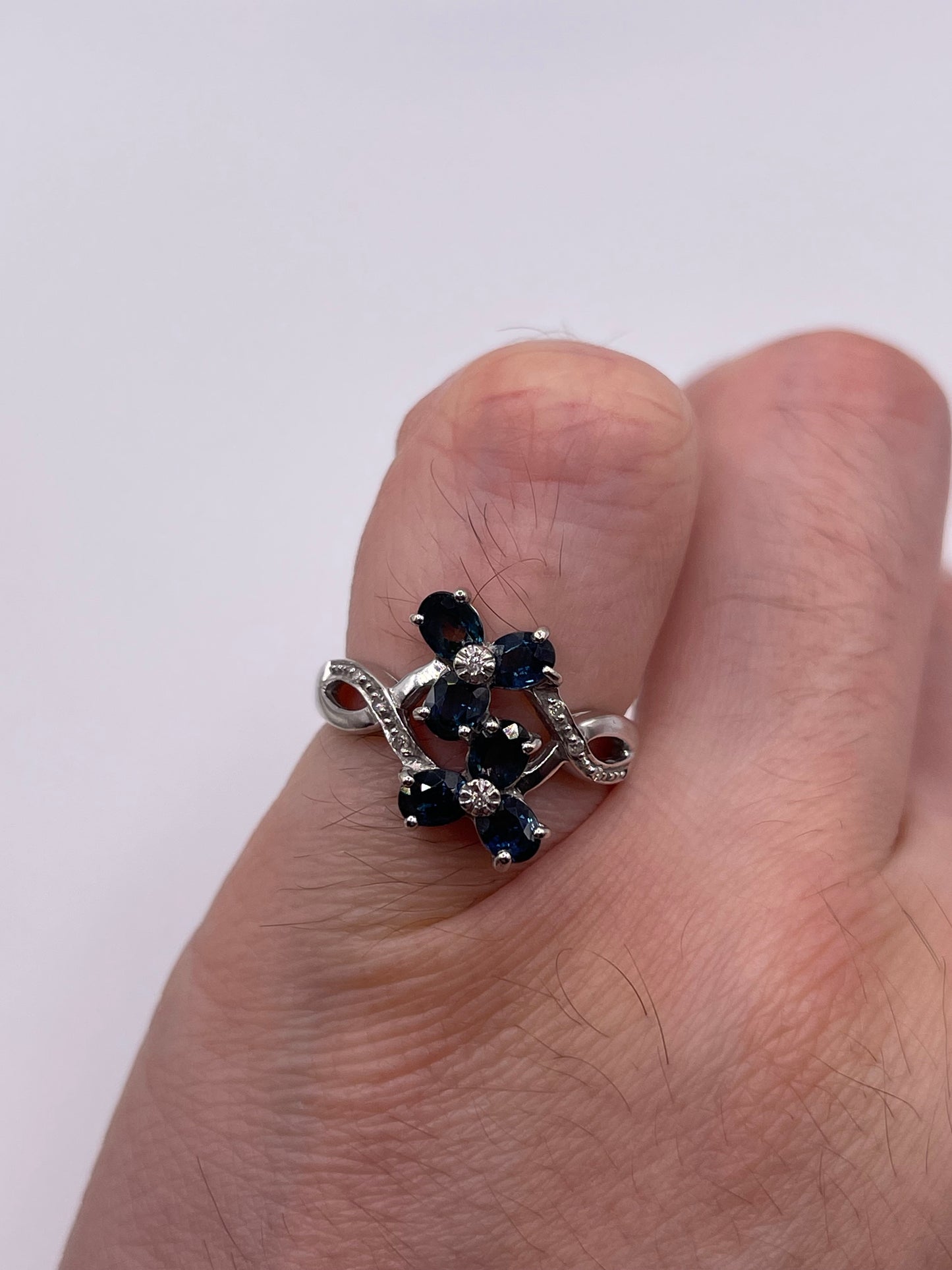 9ct white gold sapphire and diamond ring