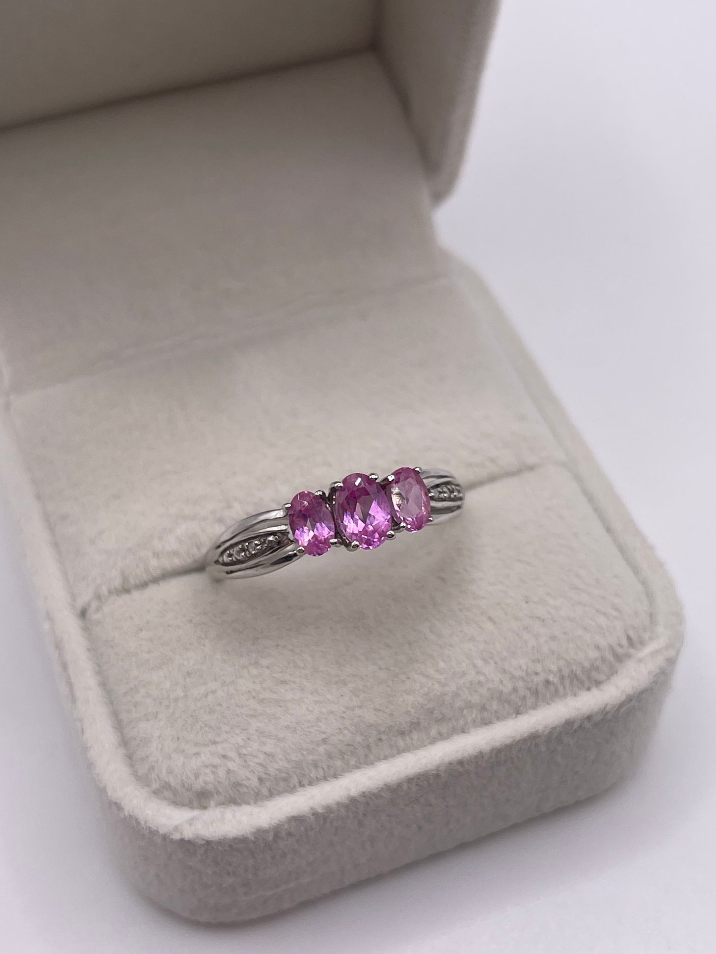 9ct white gold pink sapphire and diamond ring