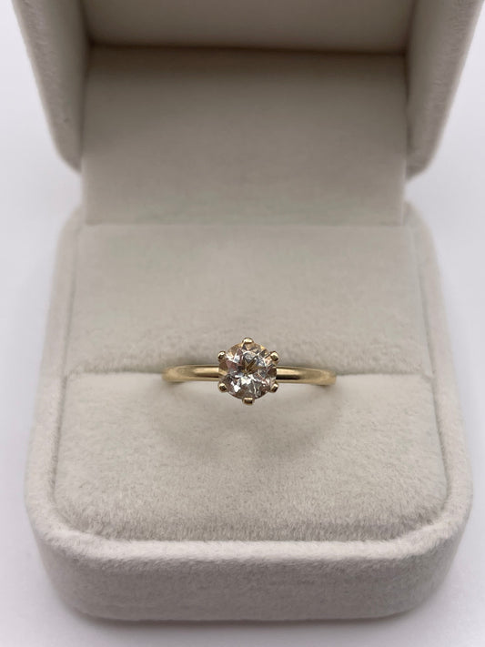 9ct gold quartz ring