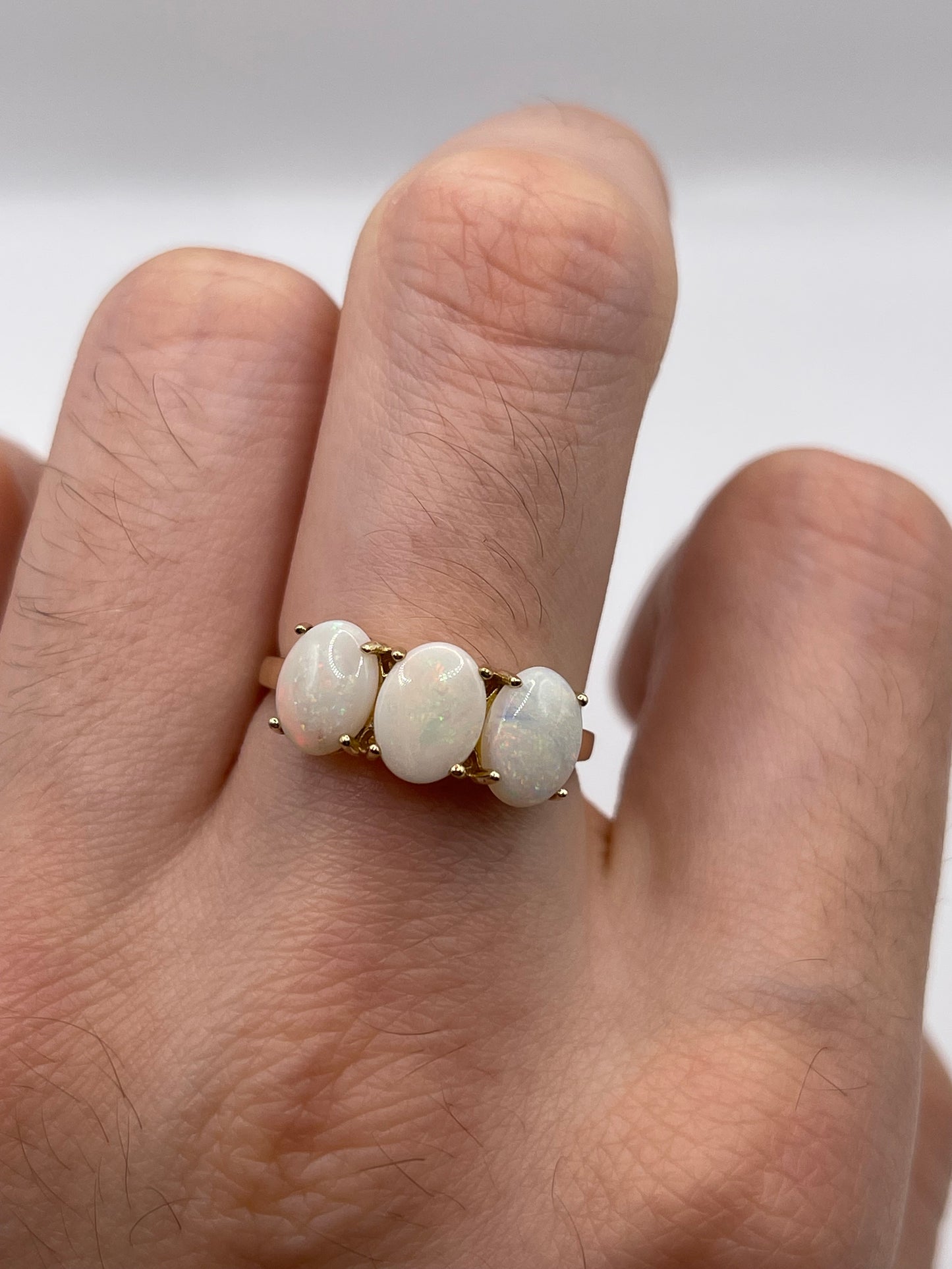 9ct gold opal ring