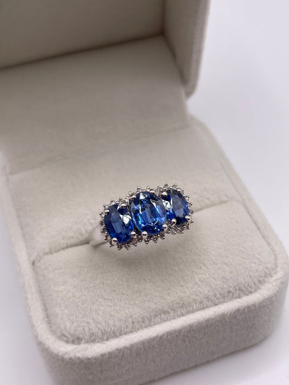 9ct white gold kyanite and diamond ring
