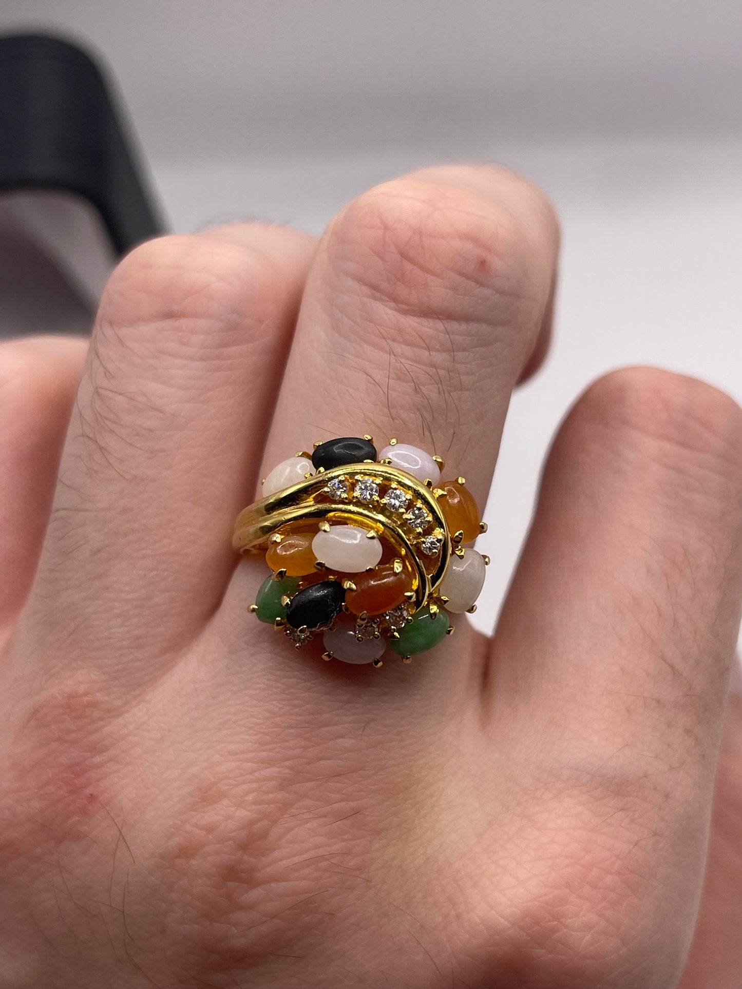 18ct gold jade and diamond ring