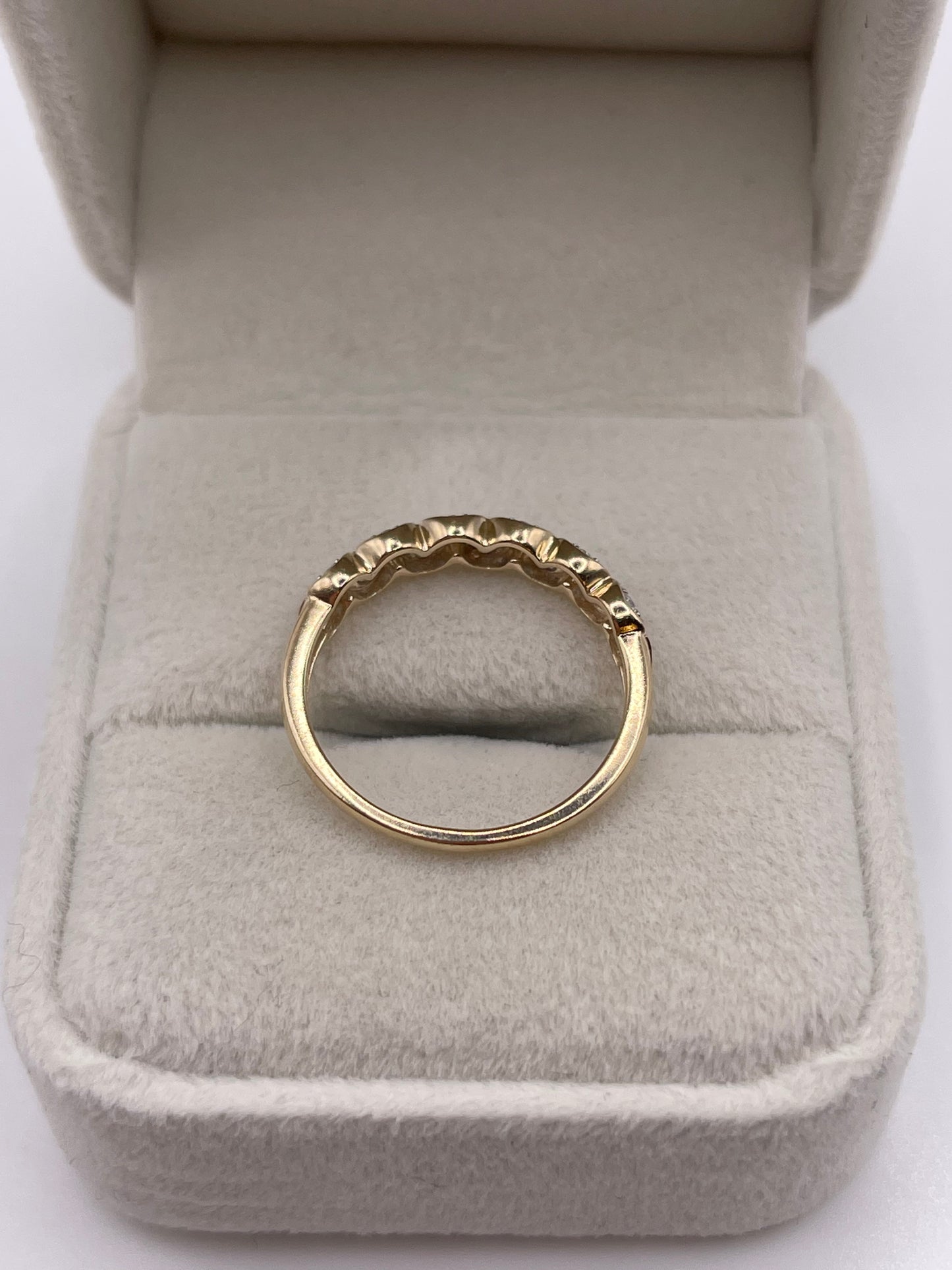 9ct gold diamond cluster ring