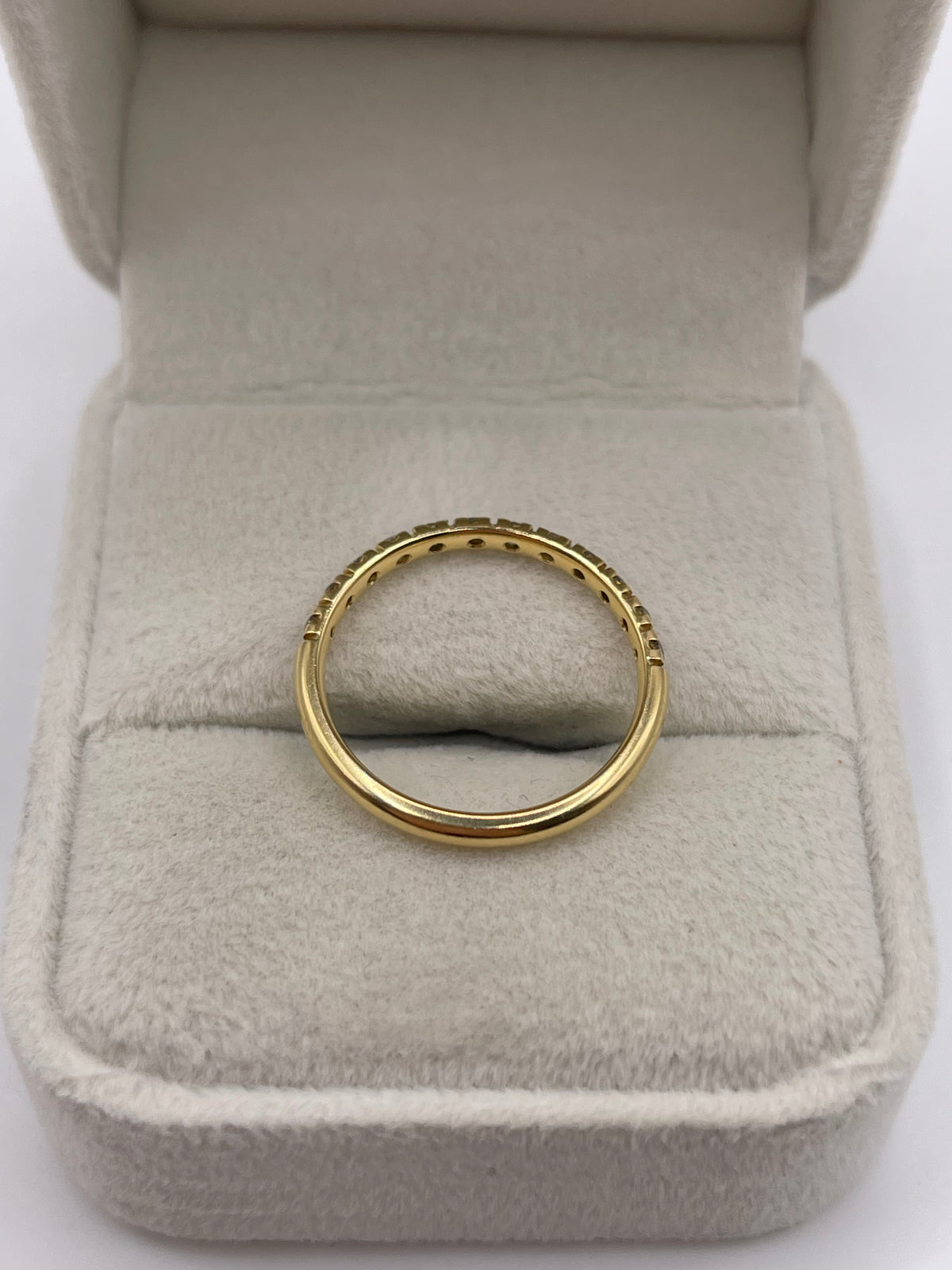 18ct gold diamond ring