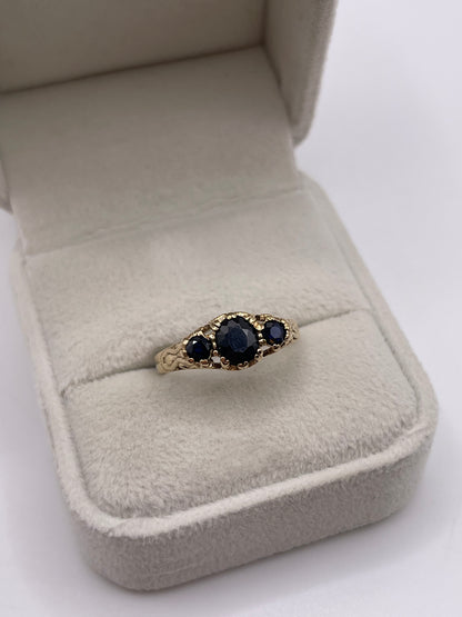 9ct gold sapphire ring