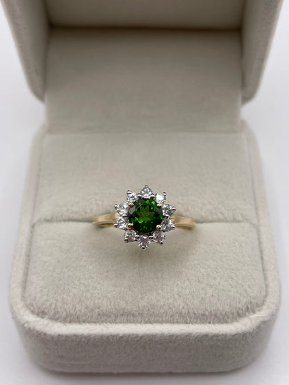 9ct gold diopside and zircon ring