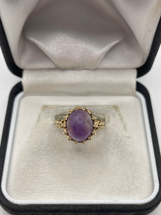 9ct gold cabochon amethyst ring