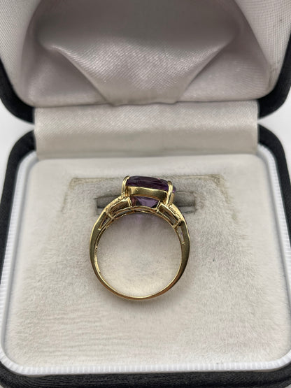 9ct gold amethyst and diamond ring