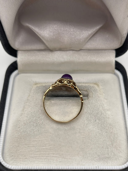 9ct gold cabochon amethyst ring