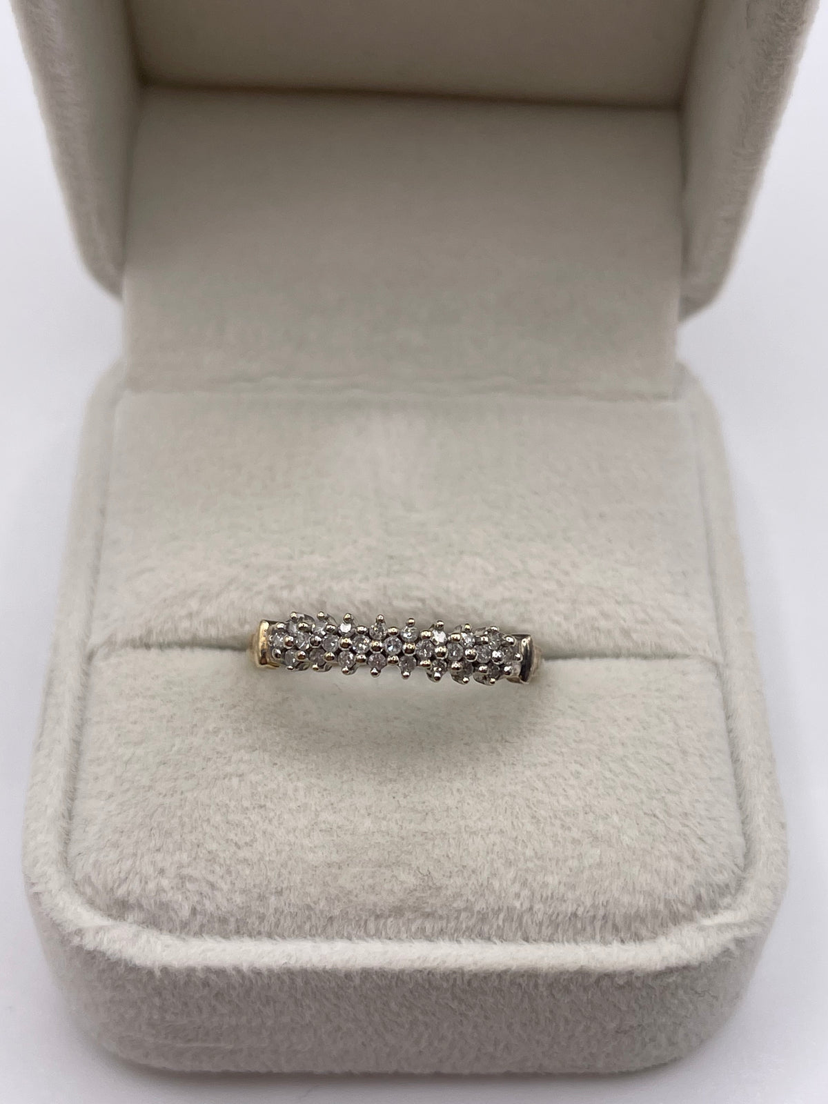 9ct gold diamond cluster ring