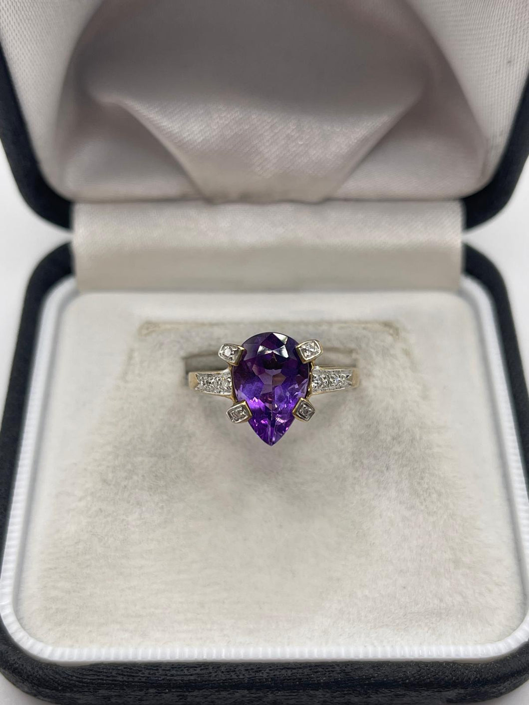 9ct gold amethyst and diamond ring