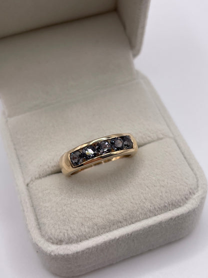 9ct gold colour change garnet ring