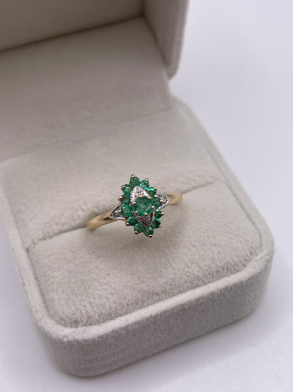 9ct gold emerald and diamond ring