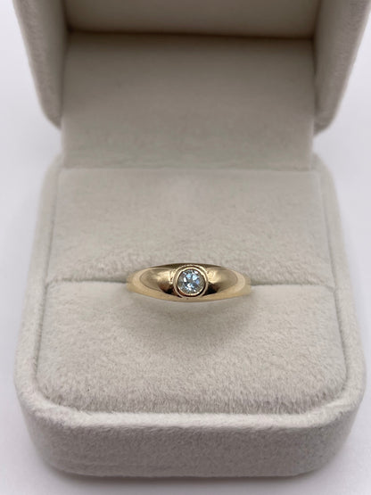9ct gold topaz gypsy ring