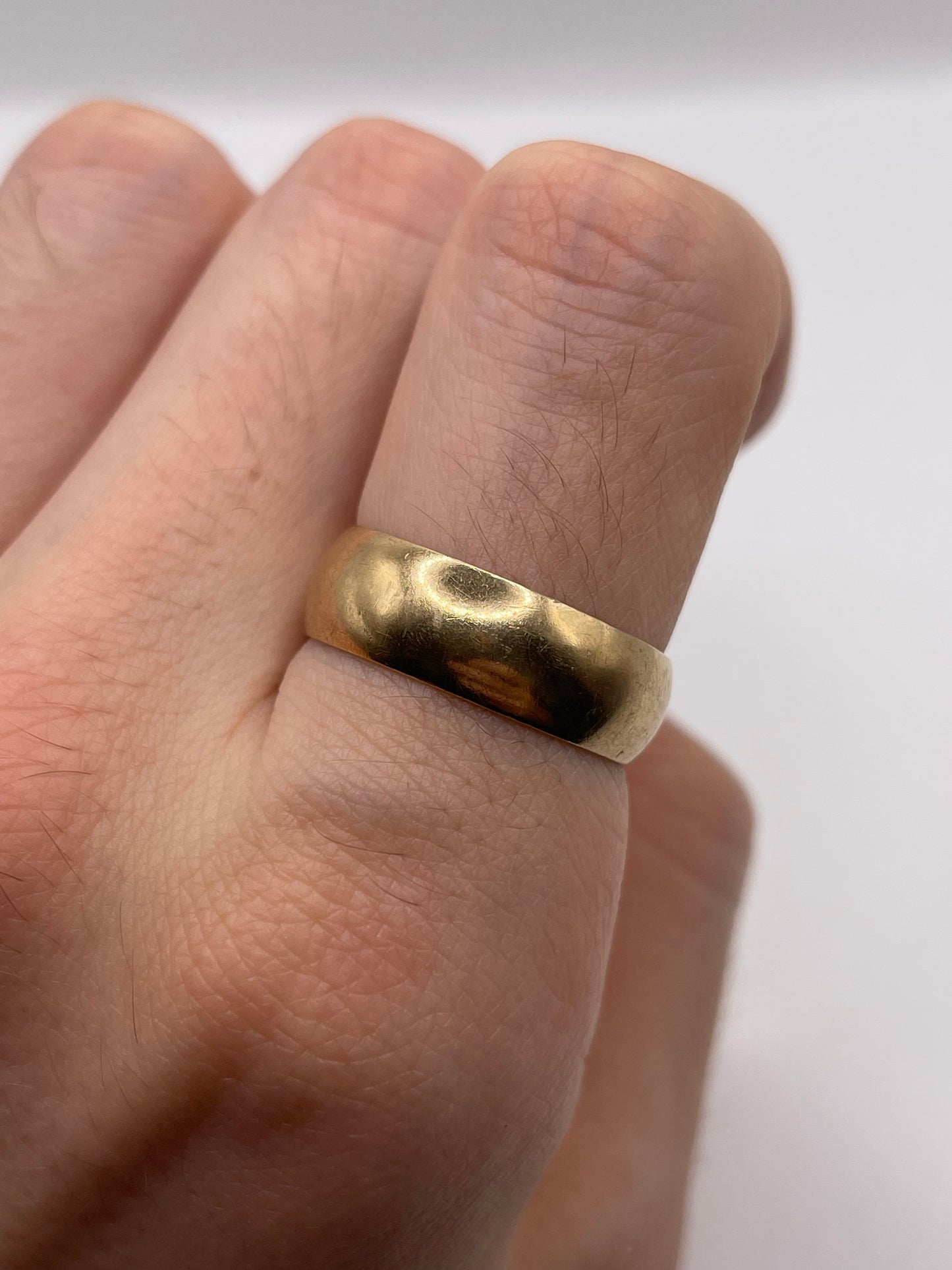 9ct gold band