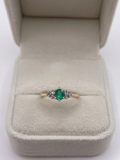 9ct gold emerald and diamond ring