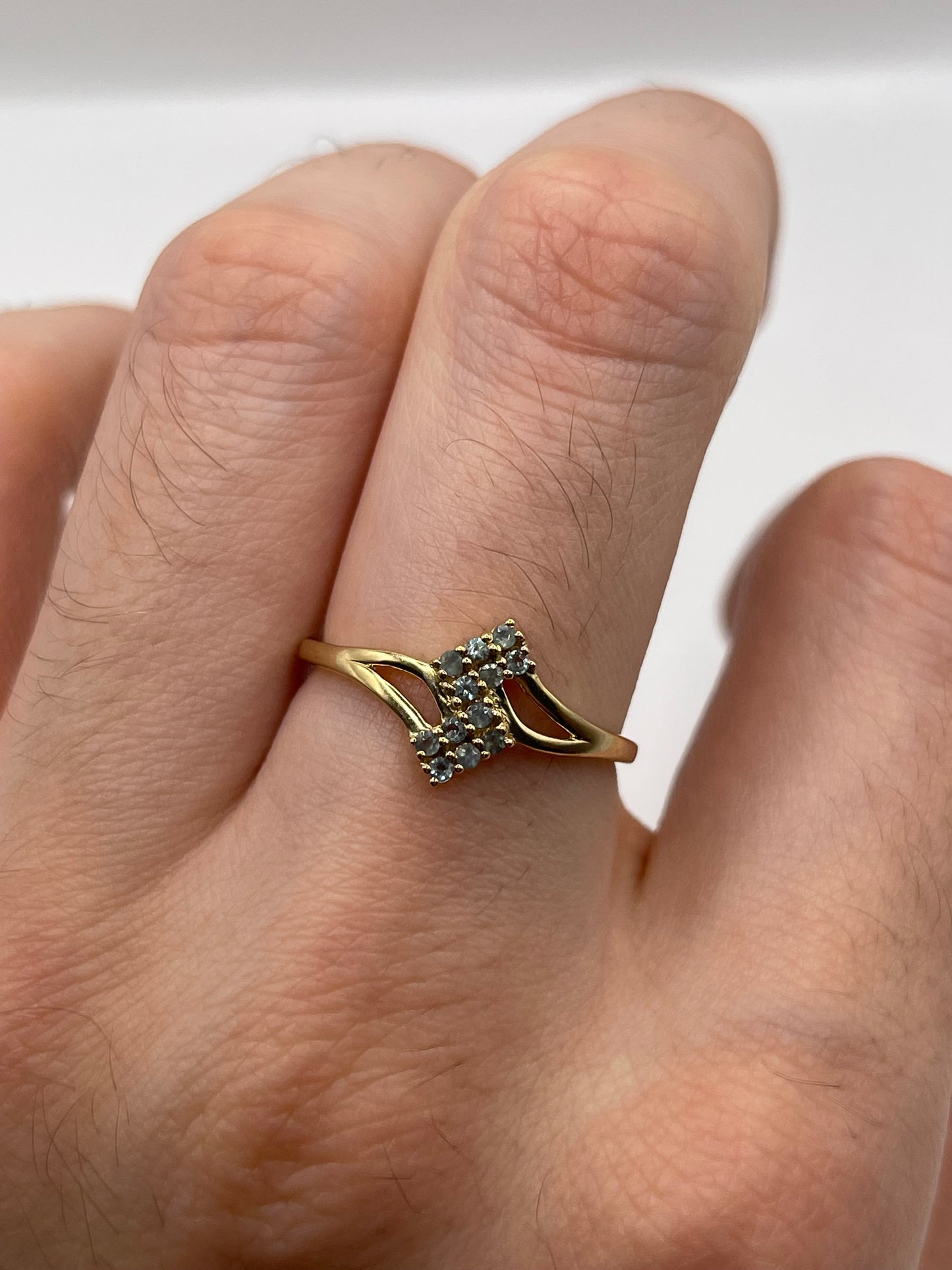 9ct gold alexandrite ring