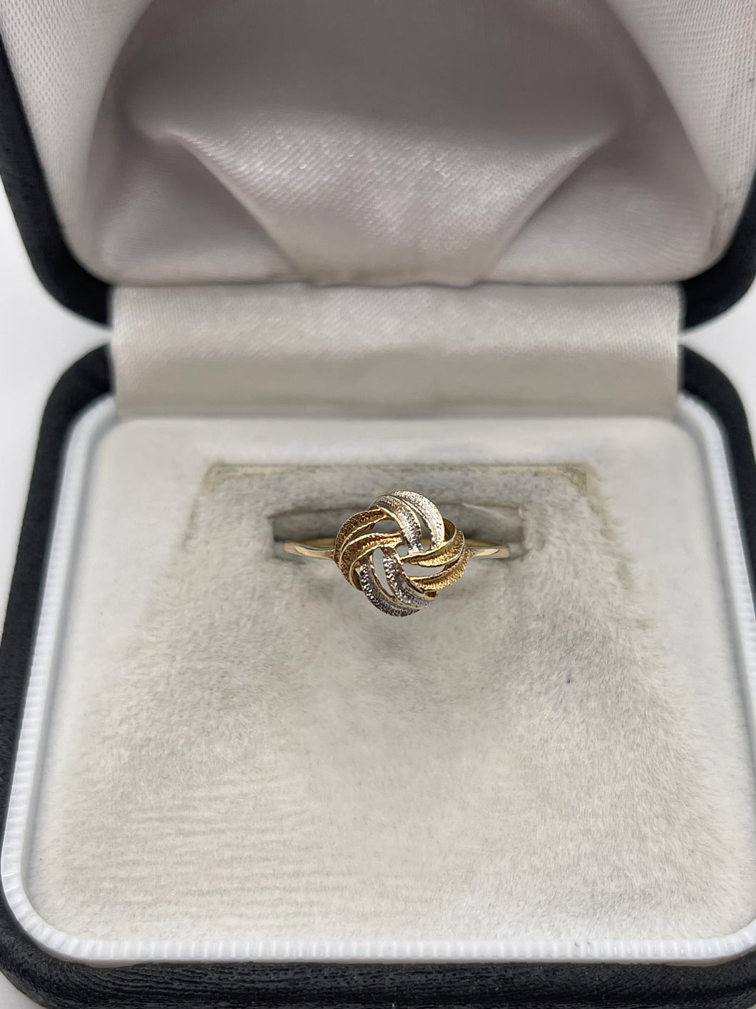 9ct two tone gold knot ring