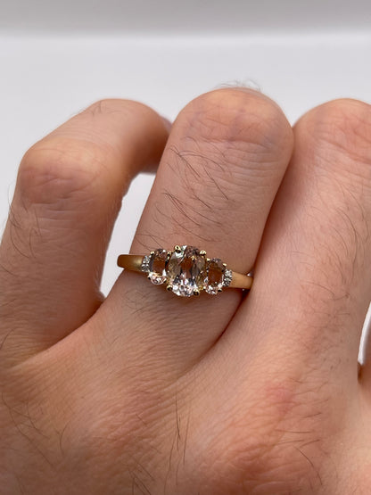 9ct gold morganite and diamond ring