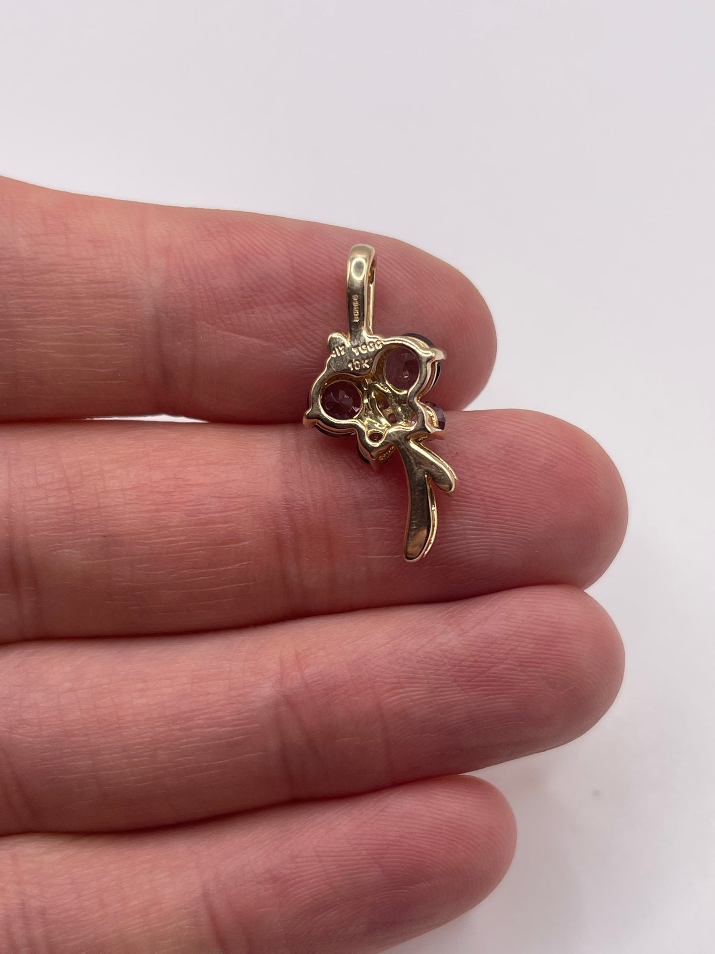 9ct gold spinel and zircon pendant