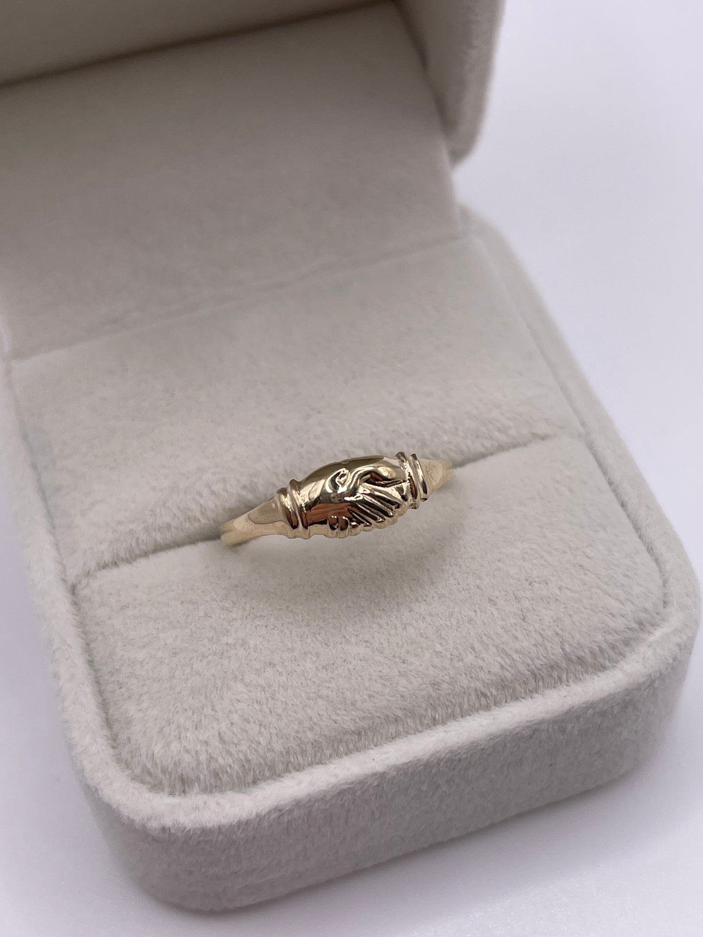 9ct gold Fede ring