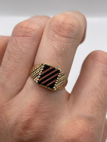 9ct gold onyx signet ring