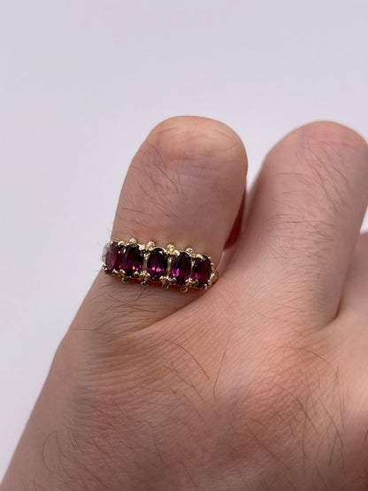 9ct gold almandine garnet ring