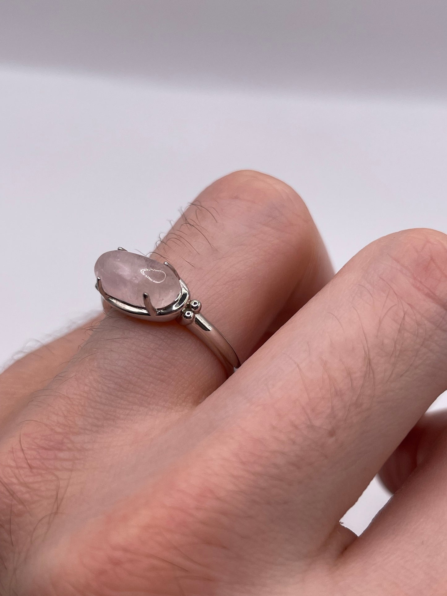 Silver rose quartz ring
