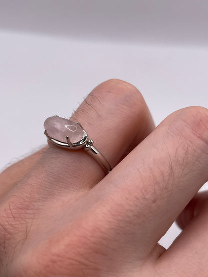 Silver rose quartz ring