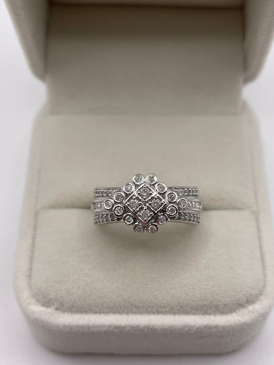 9ct white gold diamond cluster ring