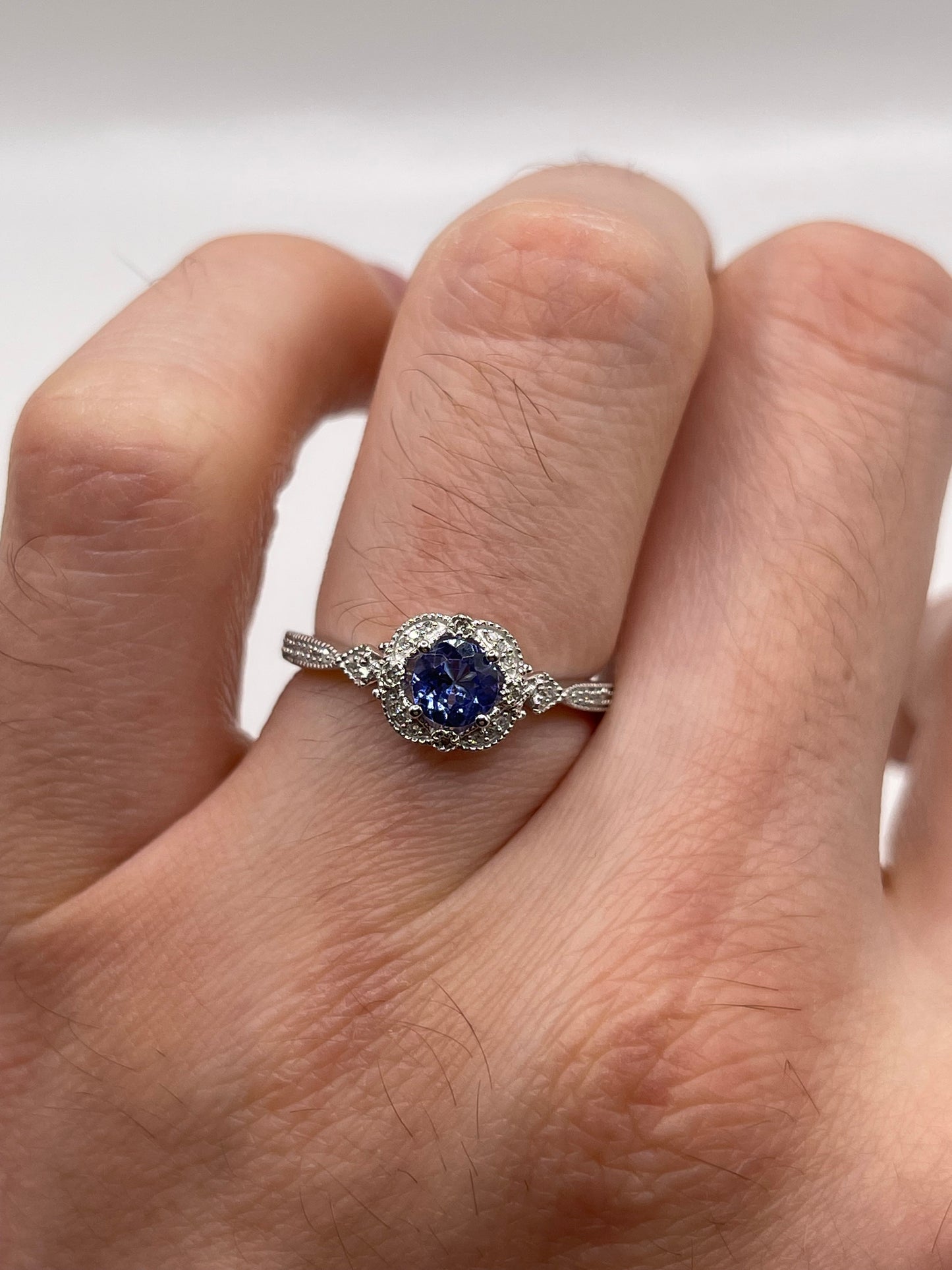 9ct white gold tanzanite and diamond ring