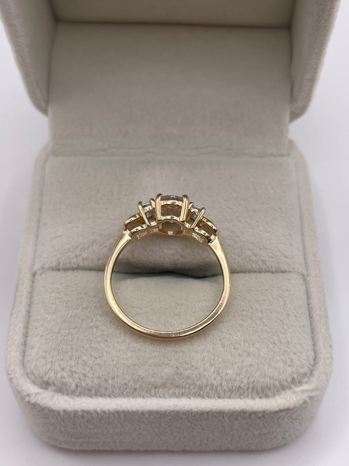 9ct gold pale morganite and zircon ring