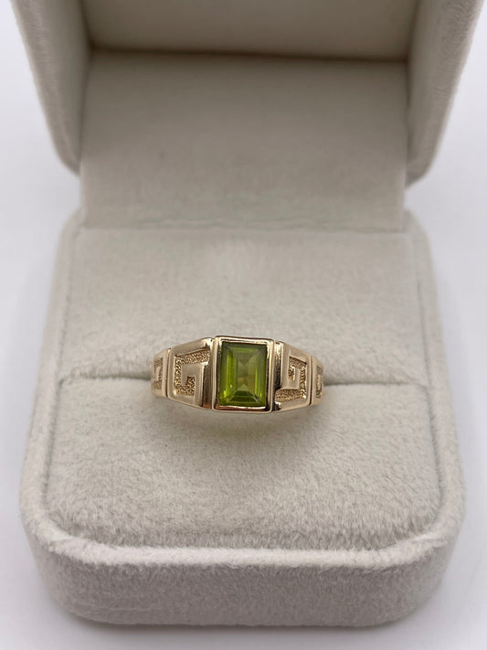 9ct gold quartz ring