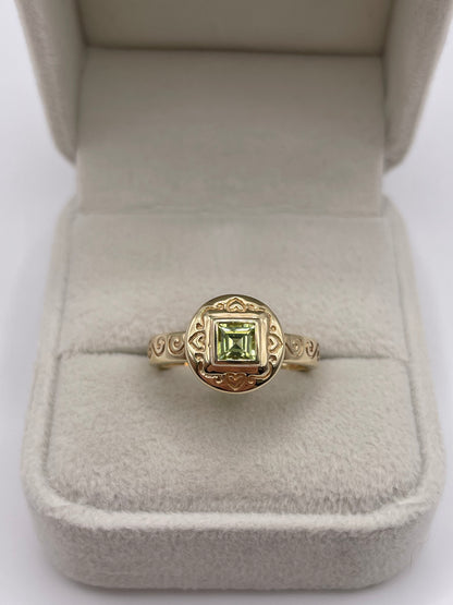 Clogau 9ct gold peridot ring