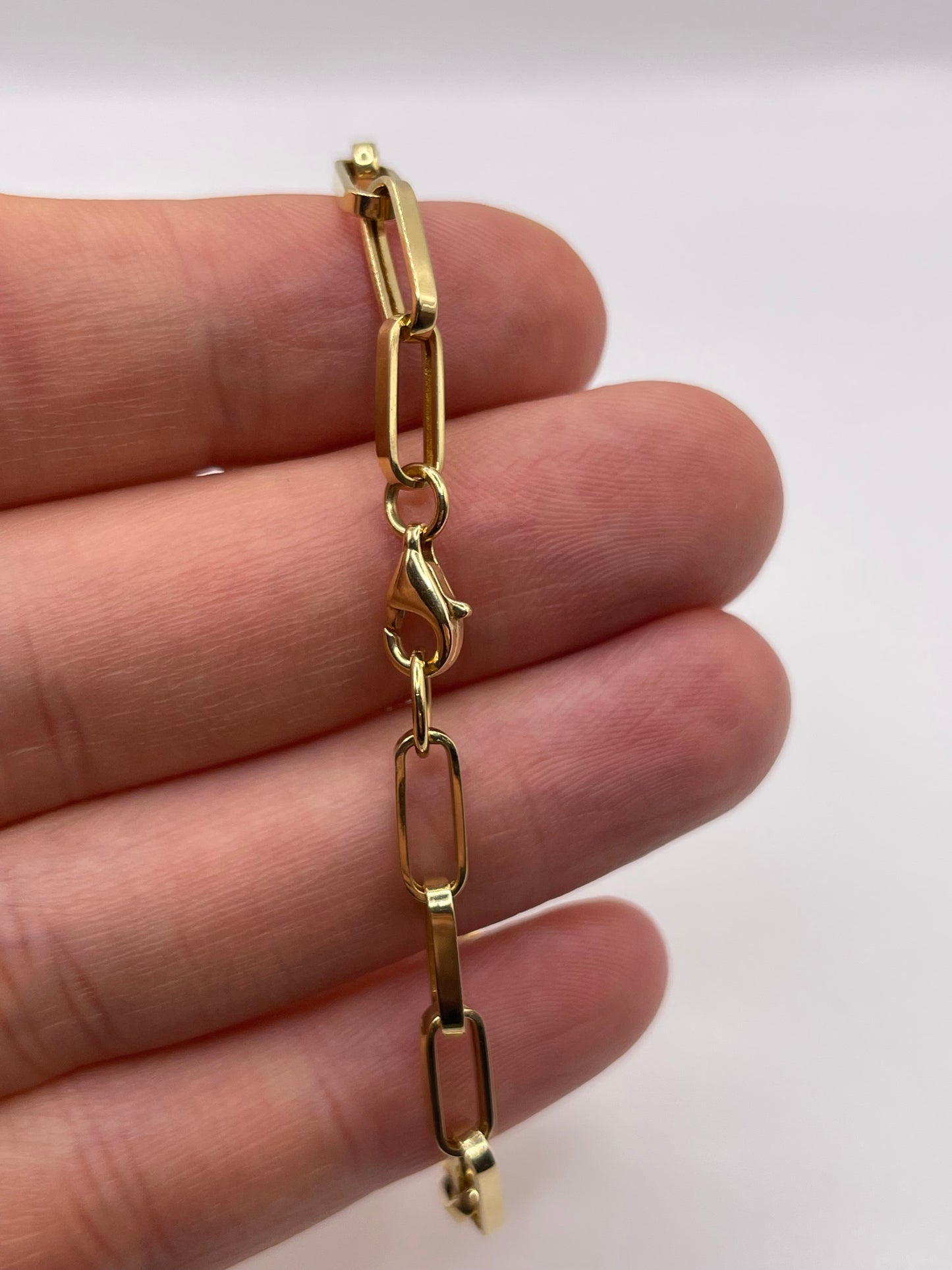 18ct gold cz bracelet