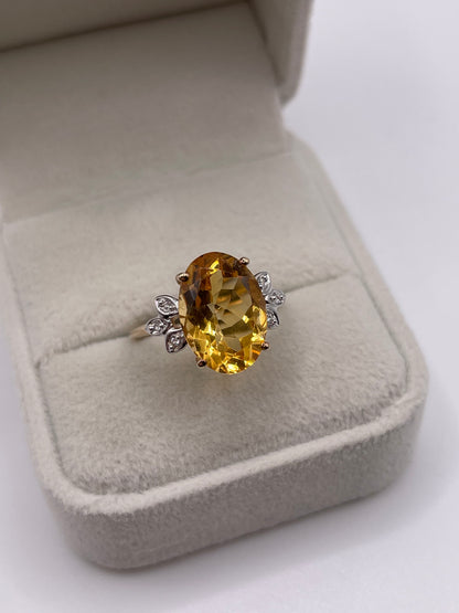 9ct gold citrine and zircon ring