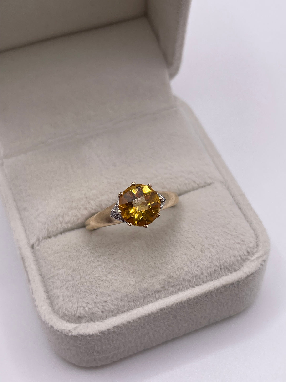 9ct gold citrine and diamond ring