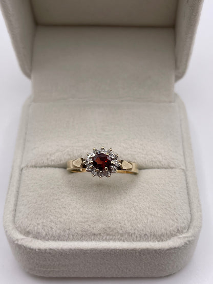 9ct gold garnet and diamond ring