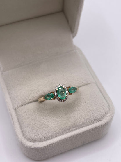 9ct gold emerald and zircon ring
