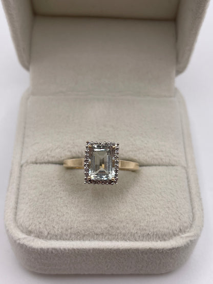 9ct gold green amethyst and diamond ring